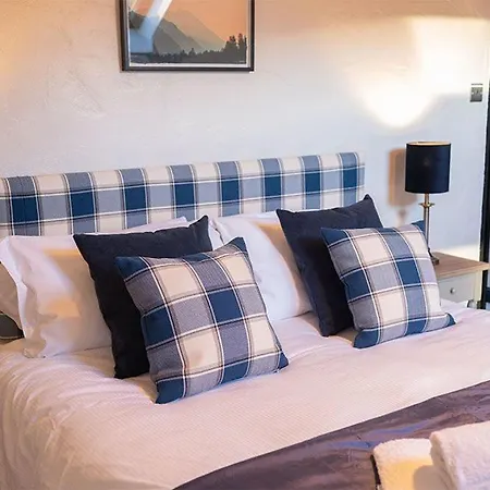 Barn, A Luxury, Chacterful With 2 Dogs Welcome And Wood Burning Stove Ferienhaus Castle Carrock