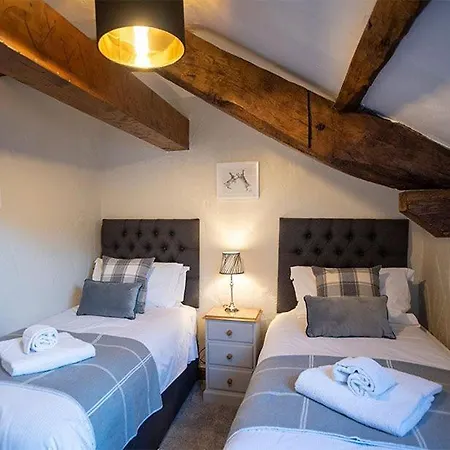 Barn, A Luxury, Chacterful With 2 Dogs Welcome And Wood Burning Stove Vakantiehuis Castle Carrock